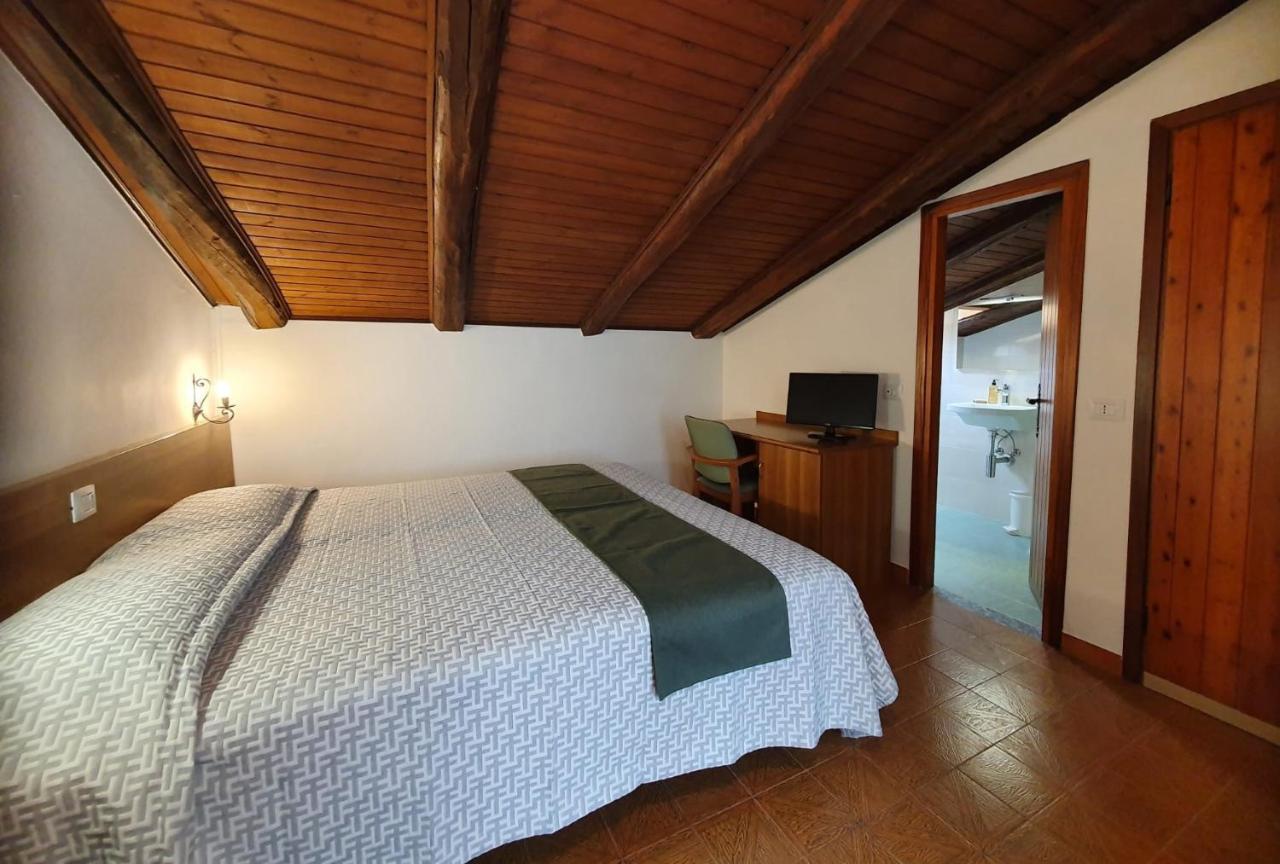 Altavilla Albergo Meuble Tirano Exterior foto